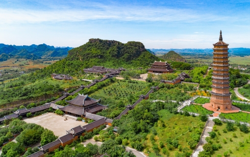 Hoa Lu – Tam Coc – Bai Dinh Pagoda – Thien Thanh & Thien Ha Caves 2 Days 1 Night