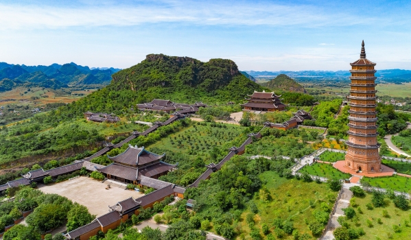 Hoa Lu – Tam Coc – Bai Dinh Pagoda – Thien Thanh & Thien Ha Caves 2 Days 1 Night