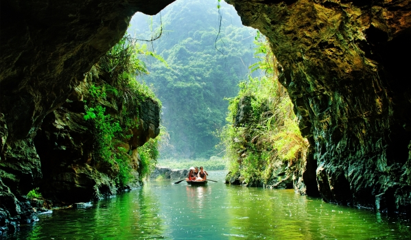 Luxury Bai Dinh Pagoda - Trang An - Mua Cave 1 Day - Private Tour
