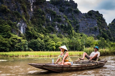 Thung Nang - Other Local Boat Ride